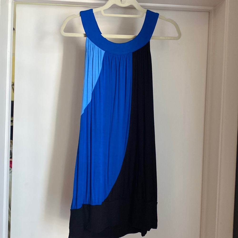 INC XL sleeveless top. Multicolor blues and black.